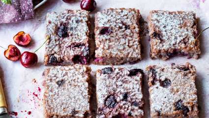 Gâteau aux cerises et au riz