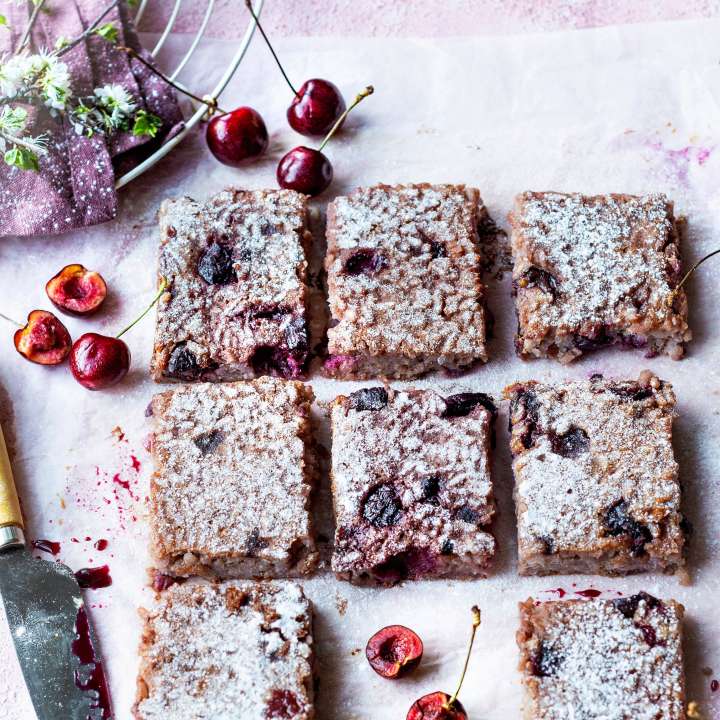 Gâteau aux cerises et au riz