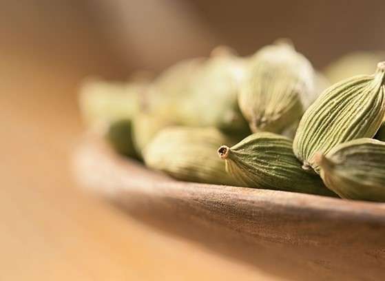 L'huile essentielle de cardamome, digestive et savoureuse