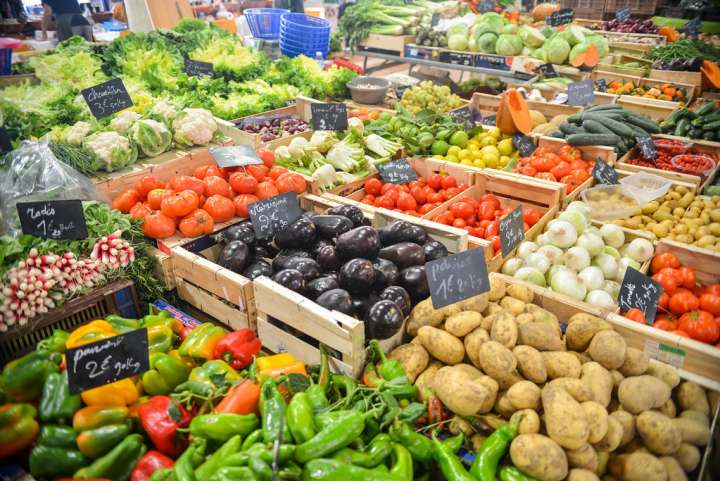 Étal de marché légumes