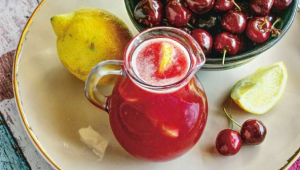 Eau frémissante à la cerise, recette et photo de Delphine Pocard.