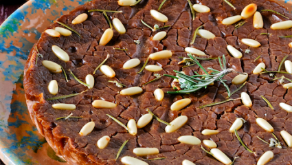 Gâteau de farine de châtaigne (castagnaccio)