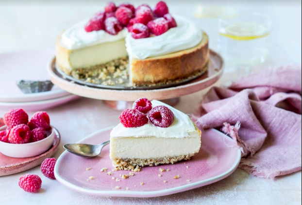 Cheesecake végan à l'avoine et aux framboises