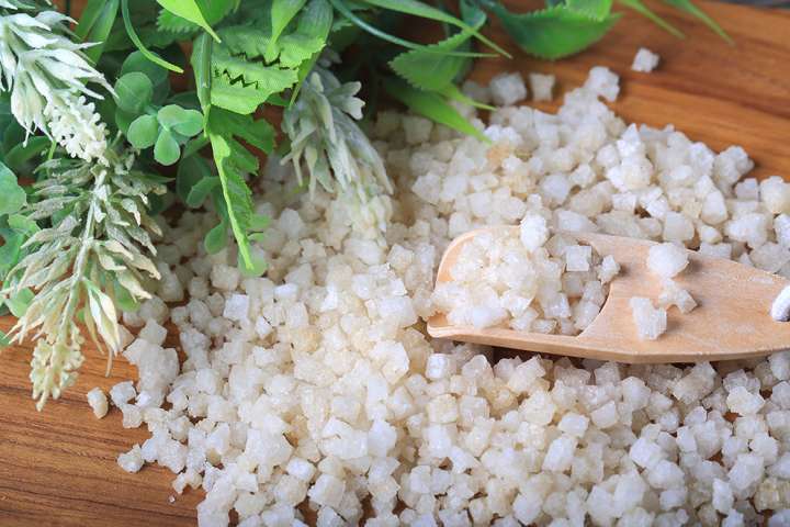 Faire du sel de bain naturel soi-même - infomaison