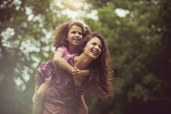 Mère-fille , construire un lien équilibré