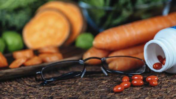 Carottes, oeufs et mais, sources de lutéine