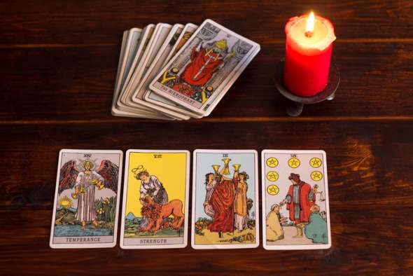 Tarot et jeu d'oracle