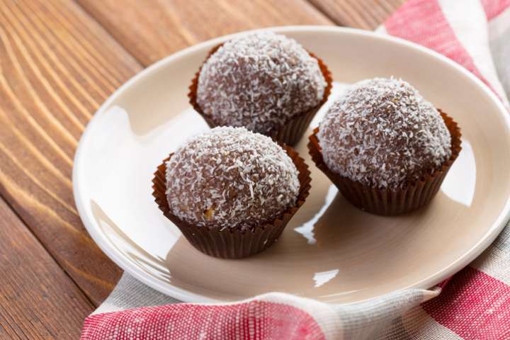 Boules d’énergie à la noix de coco