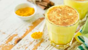 Boisson au curcuma et gingembre