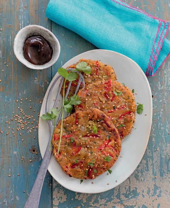 Galettes de légumes, coriandre et sésame