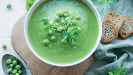 Potage aux petits pois verts