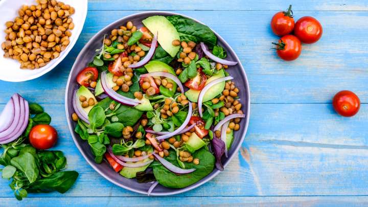 Salade de lentilles et avocats