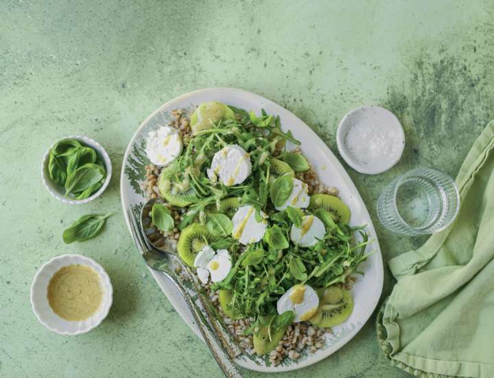 Salade d'orge, roquette et kiwi