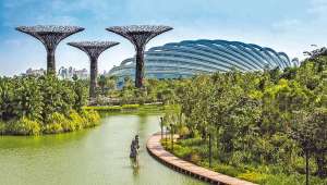 Singapour marie confort urbain et pleine nature